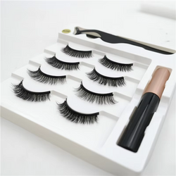 4-Pair Magnetic Eyelashes & Eyeliner Kit