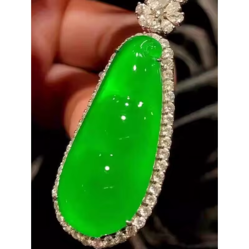 Myanmar Ice Sunny Green Jade Four-Season Bean Pendant | Fortune Jewelry